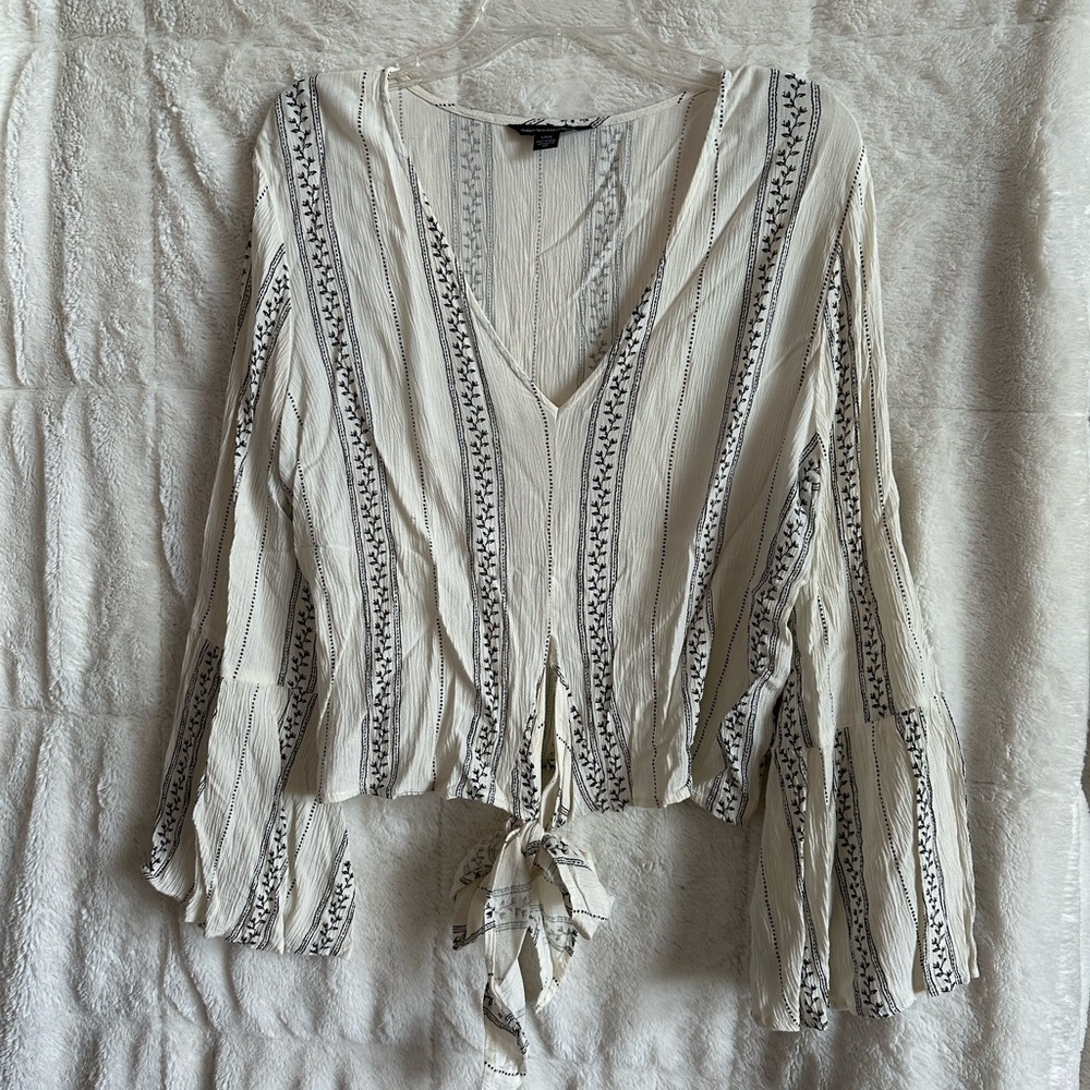 American Eagle Flowy Top
